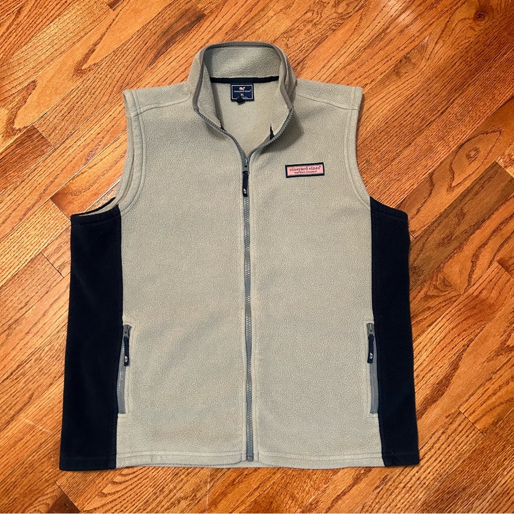 VINEYARD VINES Boys size XL Fleece Vest